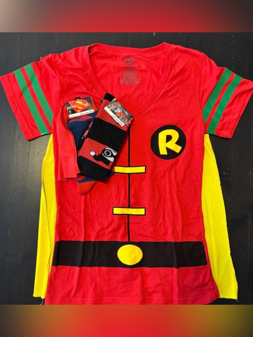 DC Comics Gift Set-‘Robin’ Shirt, Superman & Harley Quinn Socks